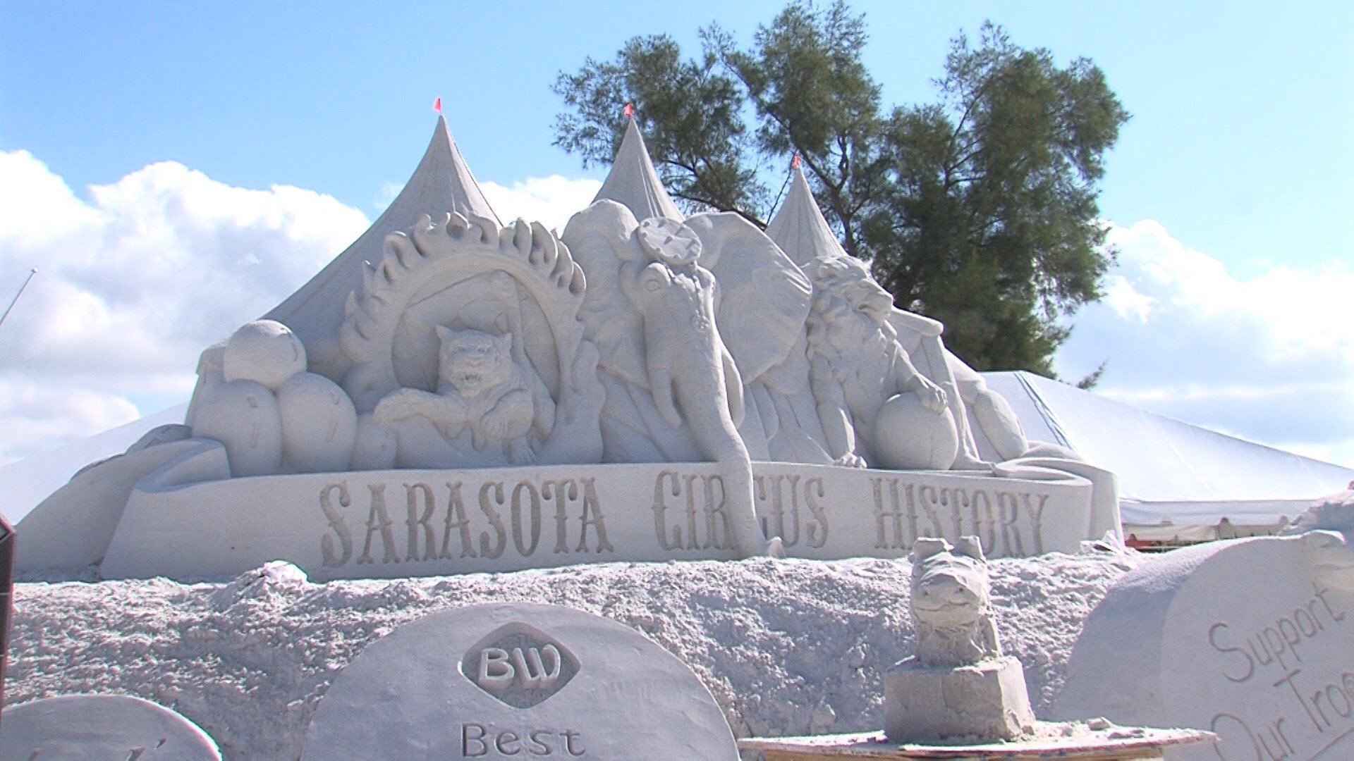 Siesta Key Crystal Classic International Sand Sculpting Festival