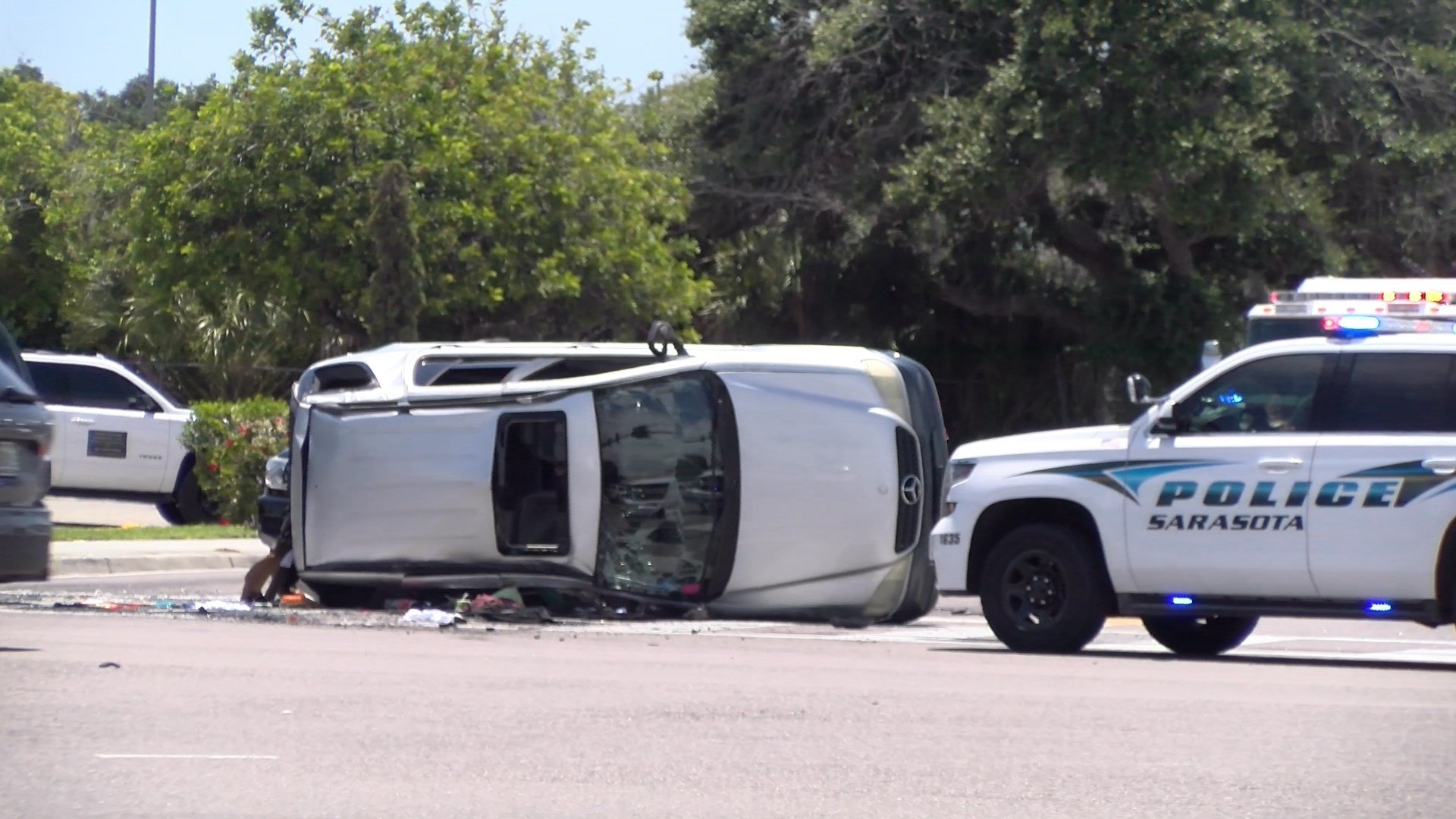 Rollover crash on U.S. 301 in Sarasota causes delays Suncoast News