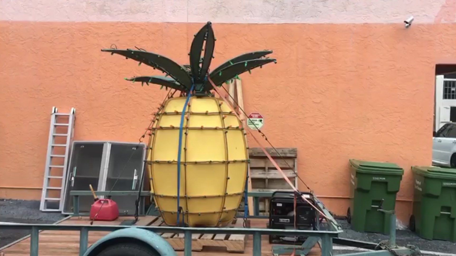 Downtown Sarasota Prepares For New Year's Eve Pineapple Drop Suncoast