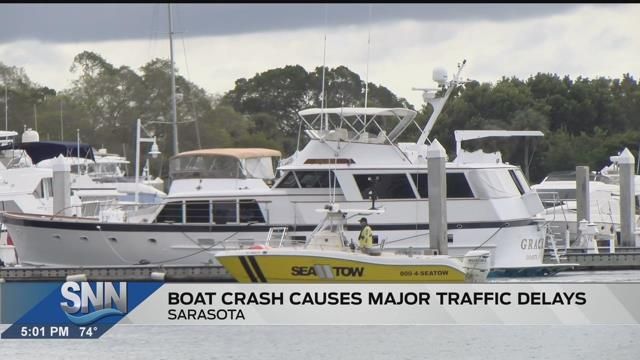 A young child dies from a boat crash in Sarasota