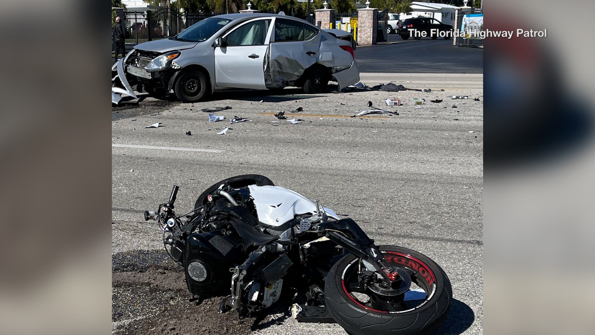 motorcycle county manatee killed crash sarasota charlotte
