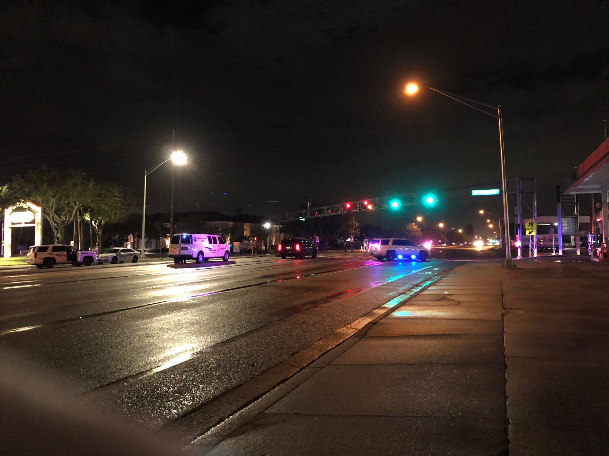 Car Crash Sarasota Yesterday - i0uv5zc